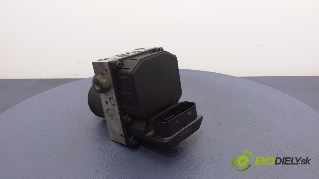 Audi A4 2001 čerpadlo ABS x 8E0614517