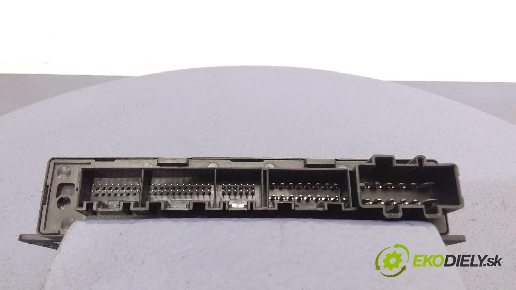 Audi A4 2001 riadiaca jednotka Komfortu 8E0959433AG