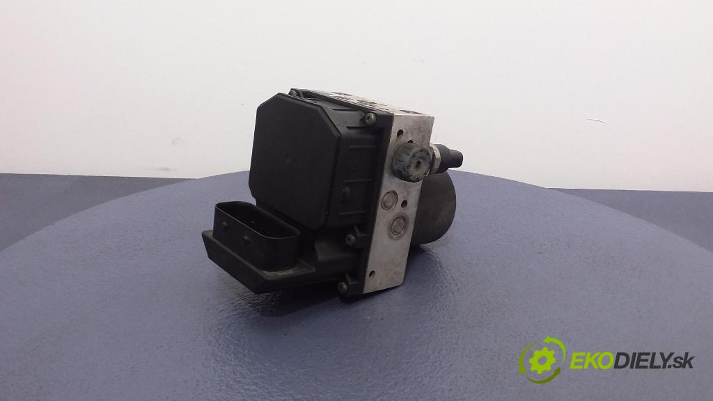 Skoda Superb 2004 čerpadlo ABS x 3U0614517D