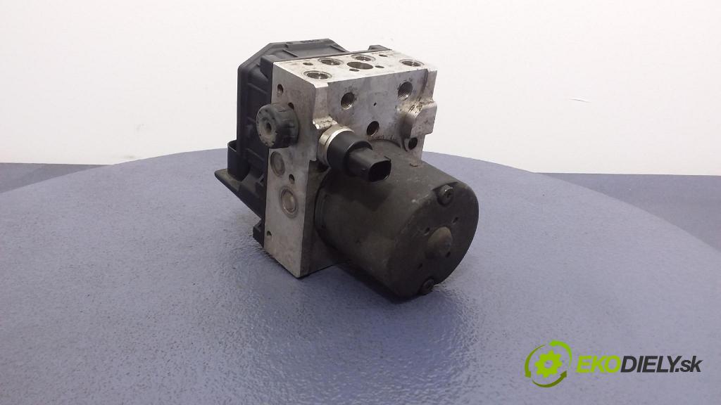 Skoda Superb 2004 čerpadlo ABS x 3U0614517D