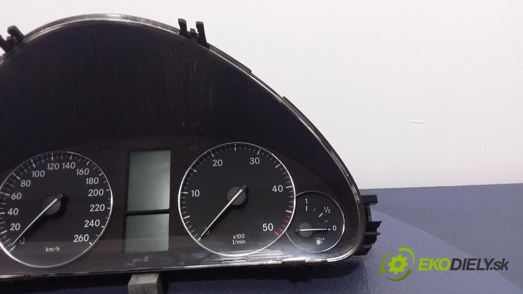 Mercedes-benz C 200 cdi 2004 prístrojovka/ budíky A2035404947