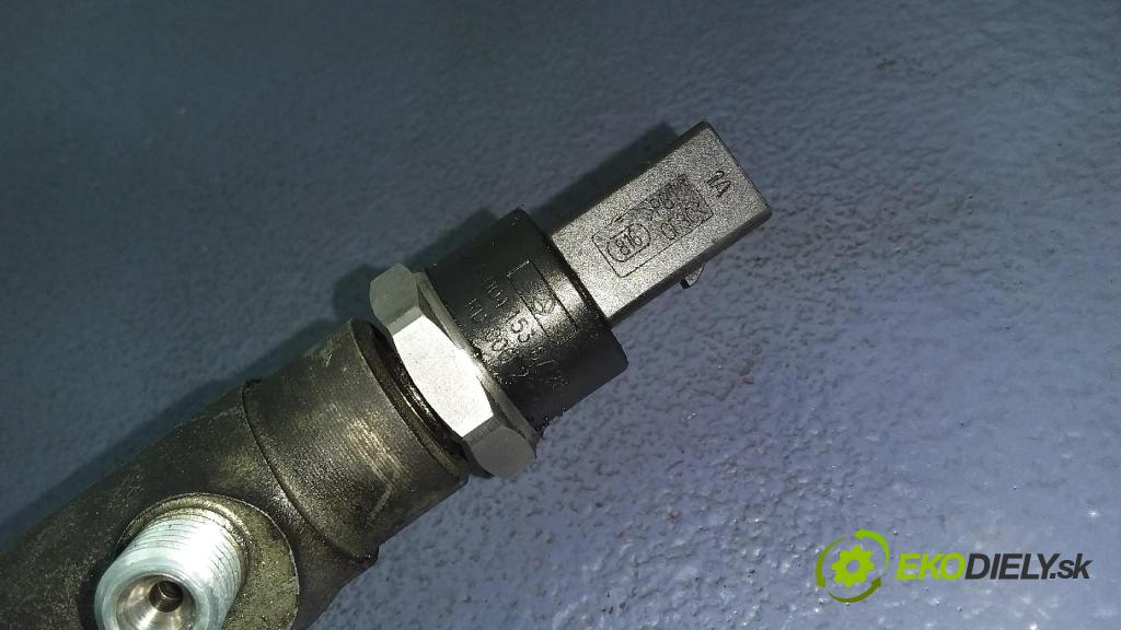 Mercedes-benz C 200 cdi 2004 lišta Dodávka: A6110700395