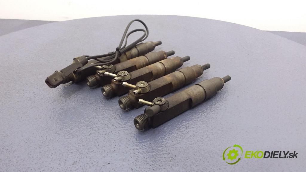 Audi A6 1997 vstrek 046130202E