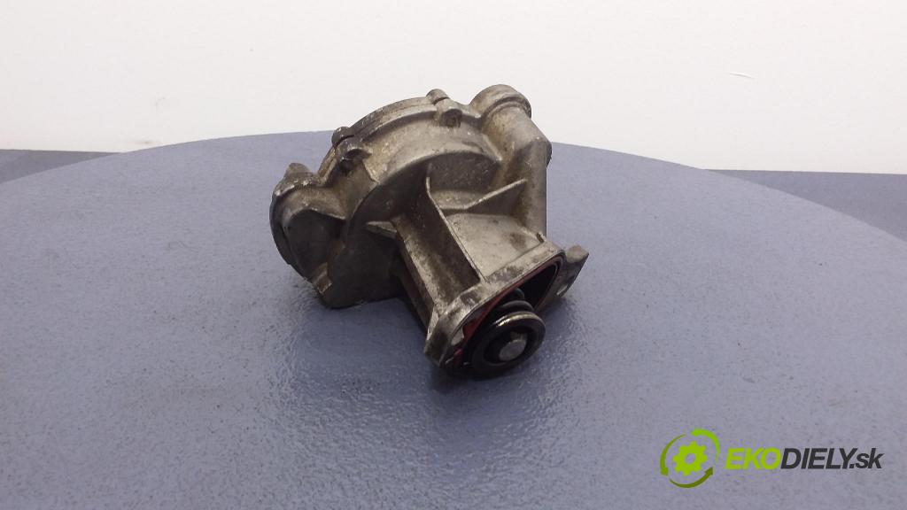 Audi A6 1997 čerpadlo vákuová 01