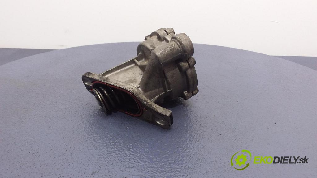 Audi A6 1997 čerpadlo vákuová 01