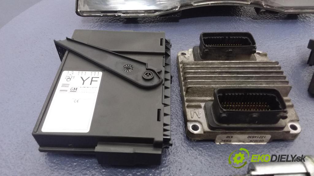 Opel Meriva-a 2005 riadiaca jednotka Motor: 12214830