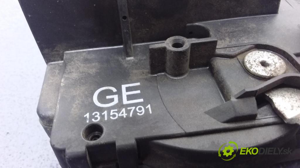 Opel Meriva-a 2005 zámok dvere Predné Vľavo: 13154791