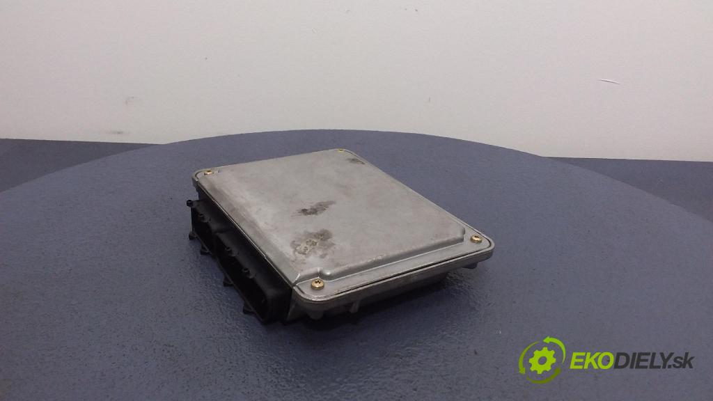 Vw Passat 1999 riadiaca jednotka Motor: 038906018FS