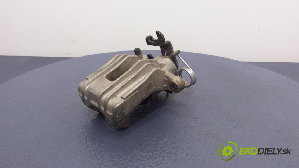 Audi A4 1999 brzdič brzdový zad Vľavo: 01