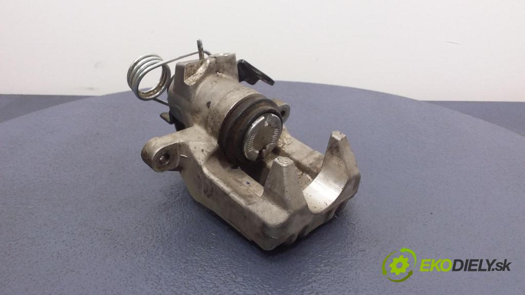 Audi A4 1999 brzdič brzdový zad Vľavo: 01