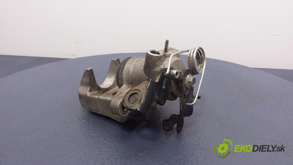 Audi A4 1999 brzdič brzdový zad Vľavo: 01