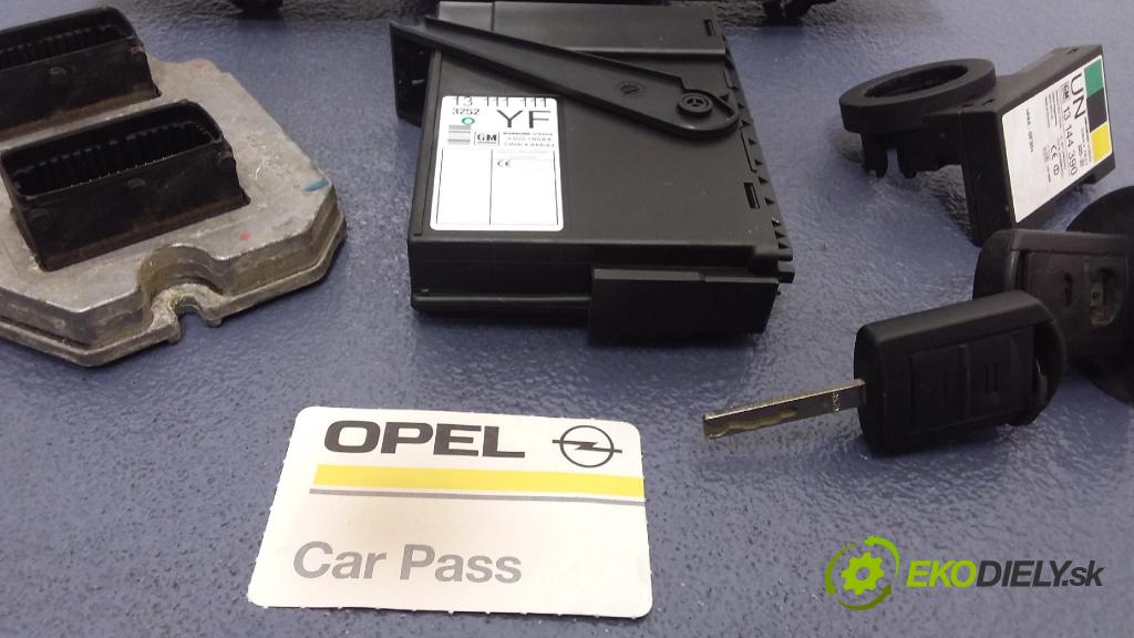 Opel Meriva-a 2005 riadiaca jednotka Motor: 55355043