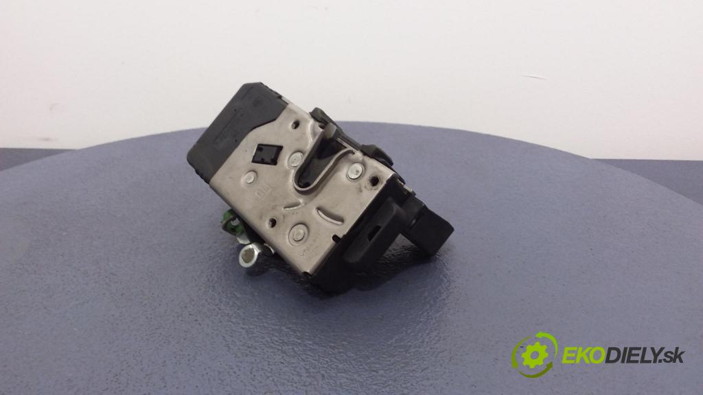 Opel Meriva-a 2005 zámok dvere Predné Vľavo: 13203899