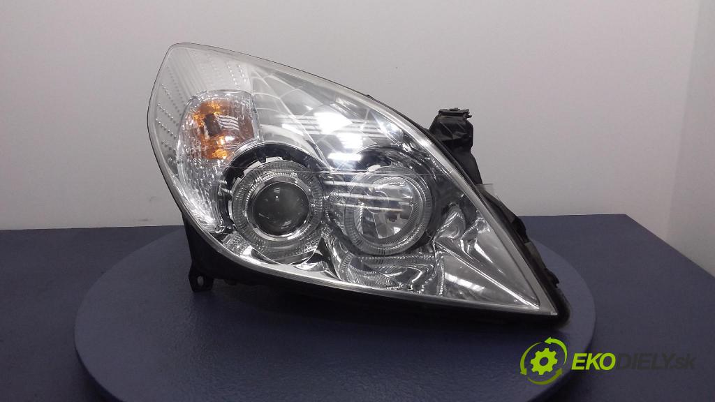 Opel Vectra 2005 Reflektor: v pravo: 084421148R