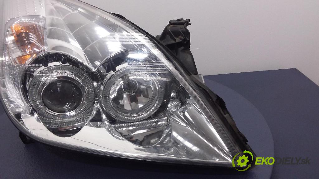 Opel Vectra 2005 Reflektor: v pravo: 084421148R