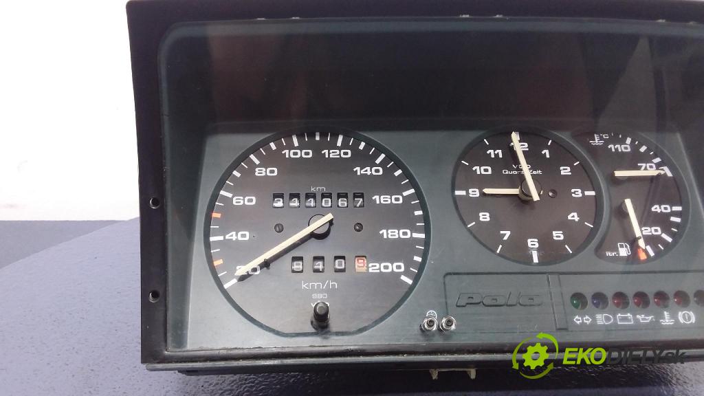 Volkswagen Polo 1993 prístrojovka/ budíky 867919033BL