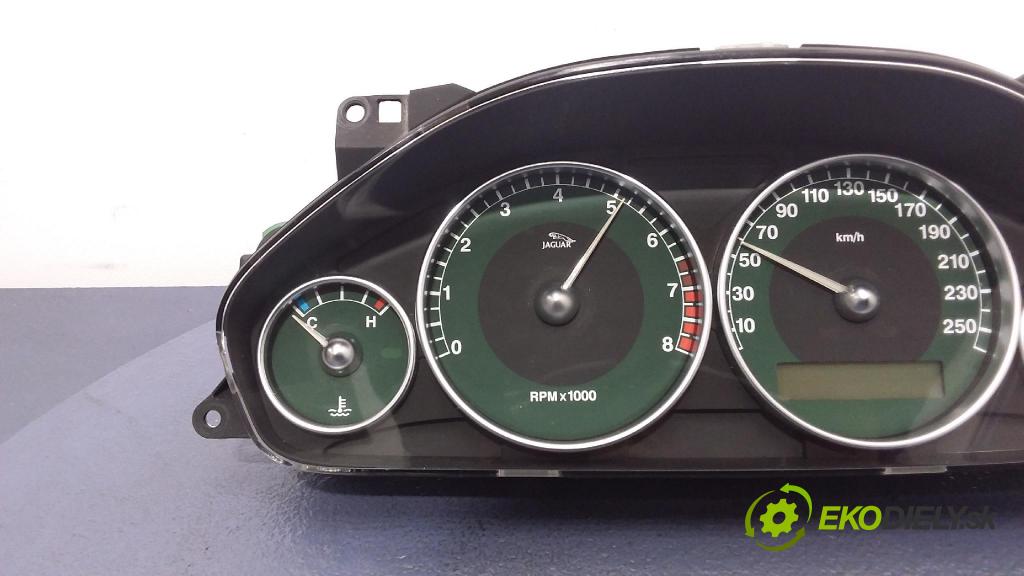 Jaguar X-type 2004 prístrojovka/ budíky 1X4F-10B885-AB