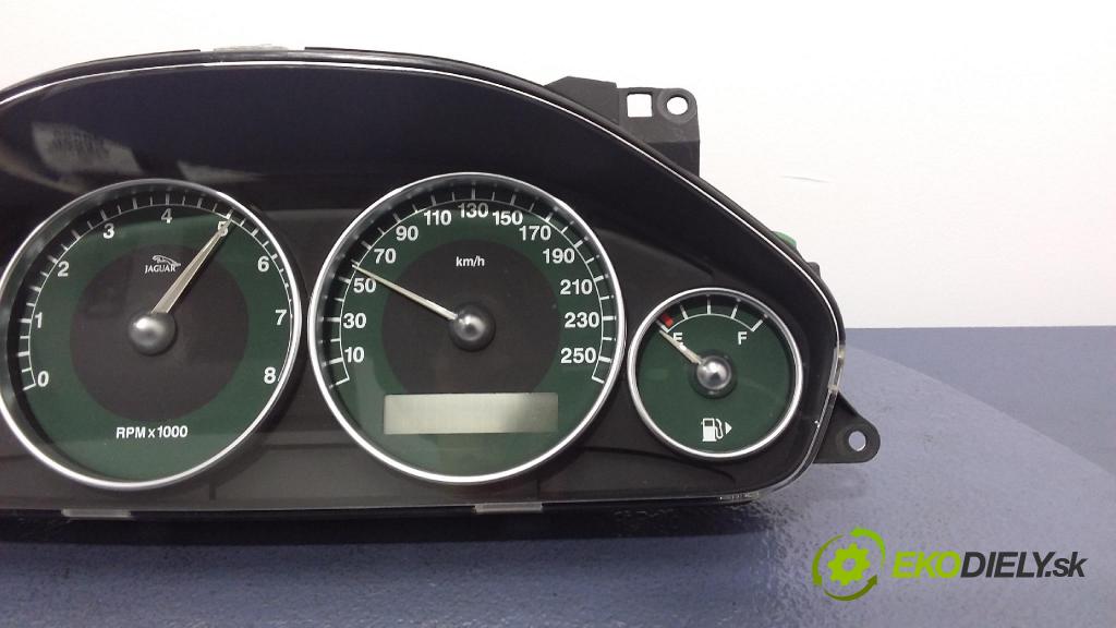 Jaguar X-type 2004 prístrojovka/ budíky 1X4F-10B885-AB