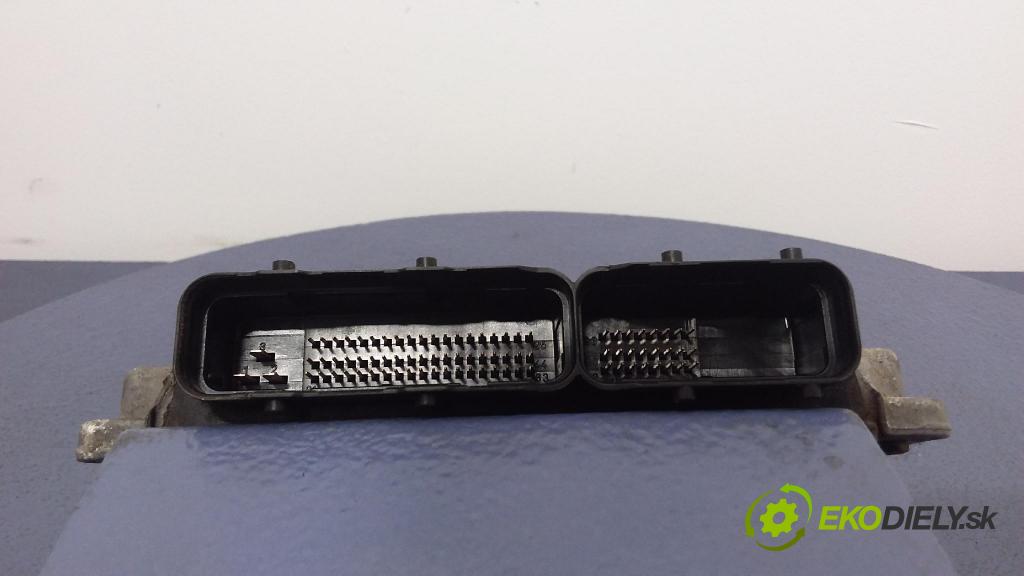 Opel Sintra 1999 riadiaca jednotka Motor: 09173216