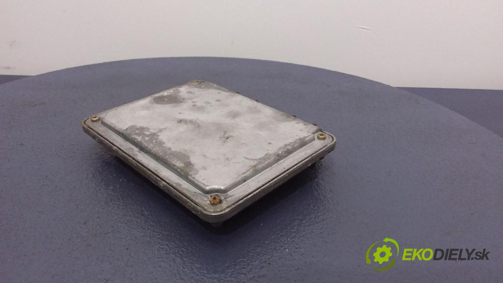 Opel Sintra 1999 riadiaca jednotka Motor: 09173216