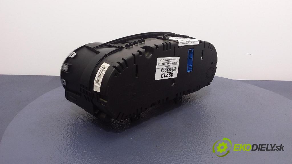 Volkswagen Golf 2009 prístrojovka/ budíky 5K0920870C