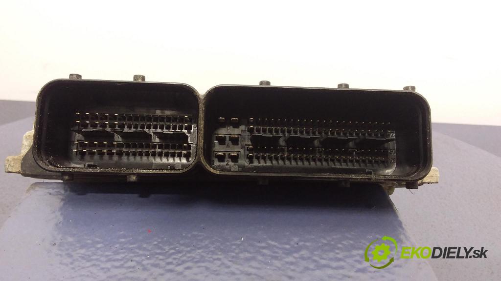 Volkswagen Golf 2009 riadiaca jednotka Motor: 03L906022MC