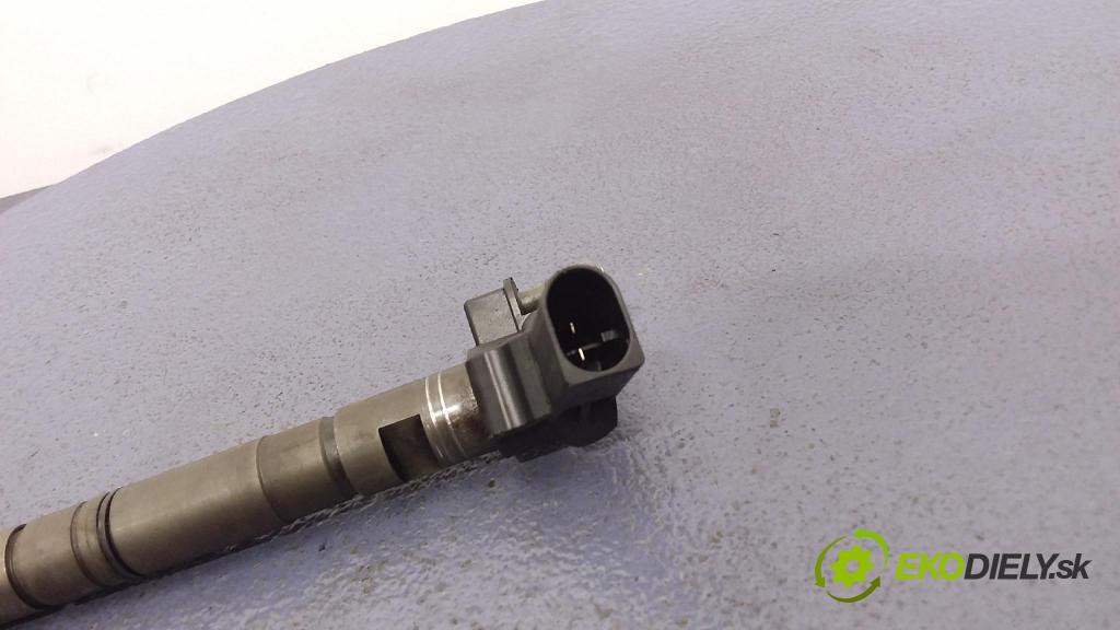 Volkswagen Passat 2005 vstrek 03L130277