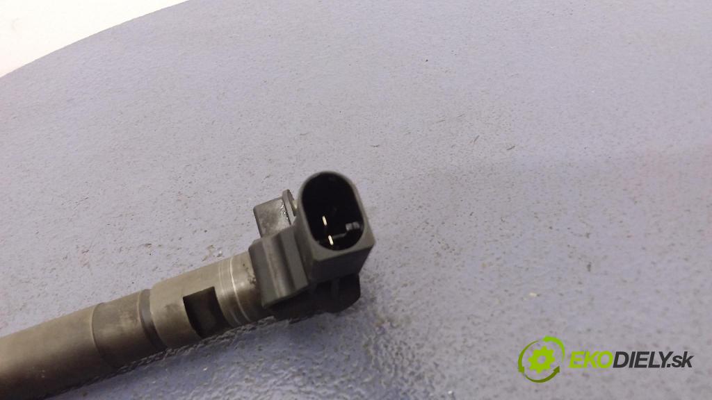 Volkswagen Passat 2005 vstrek 03L130277