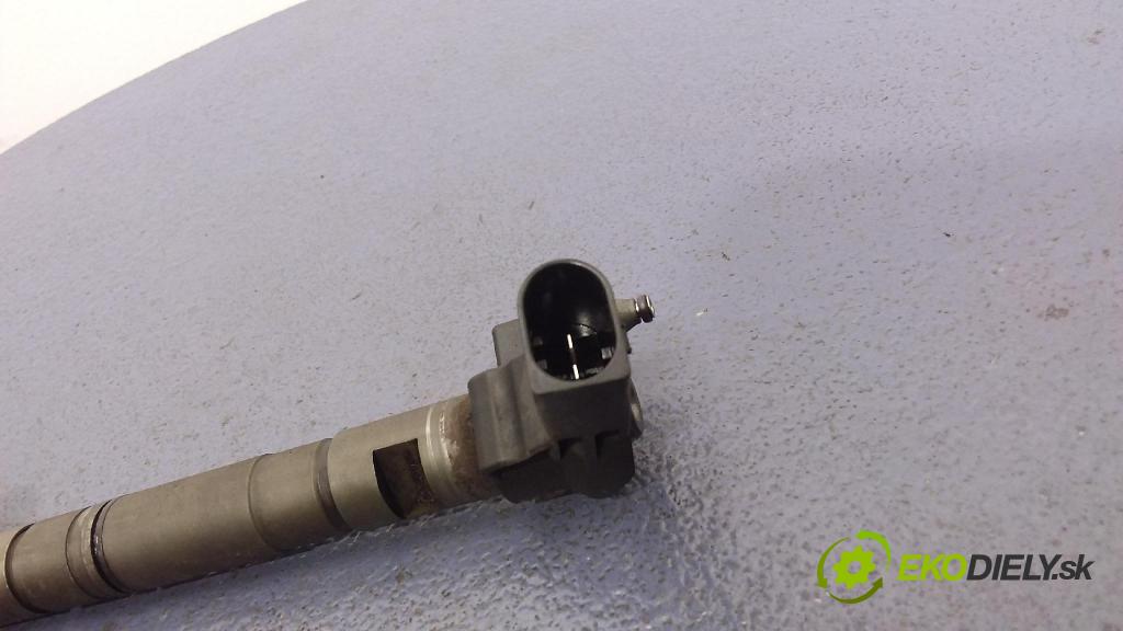 Volkswagen Passat 2005 vstrek 03L130277