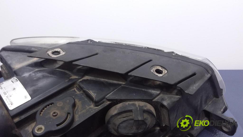 Volkswagen Passat 2005 Reflektor: Vľavo: 3C0941006