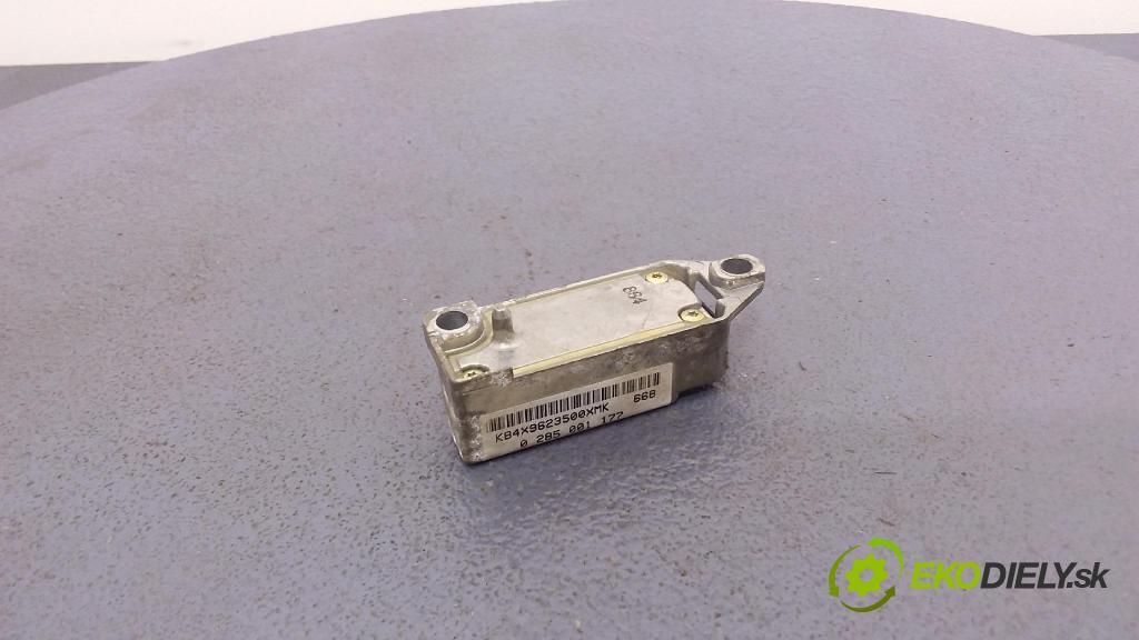 Volkswagen Passat 1997 snímač Vplyv: / Ochrana: Chodci.: 3B0959643