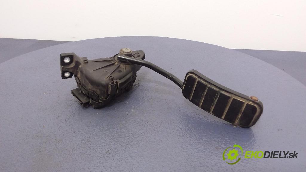 Renault Master 2004 pedal Plyn: