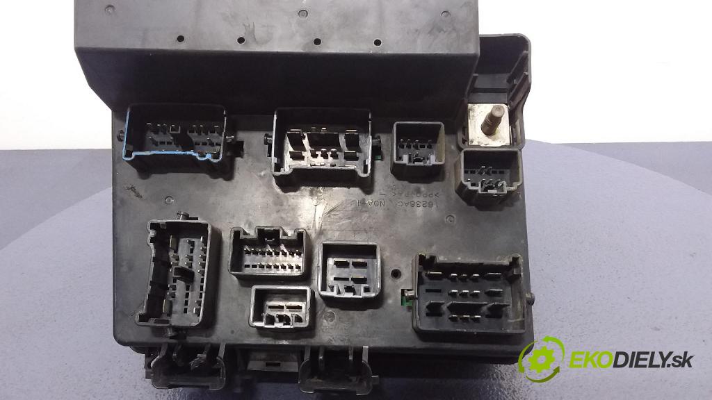 Chrysler Pacifica 2004 skrinka Poistky: 01