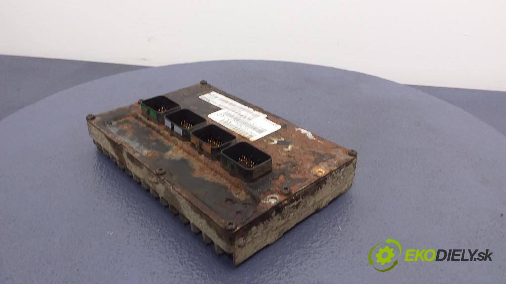 Chrysler Pacifica 2004 řídící jednotka Motor: P04748351AC