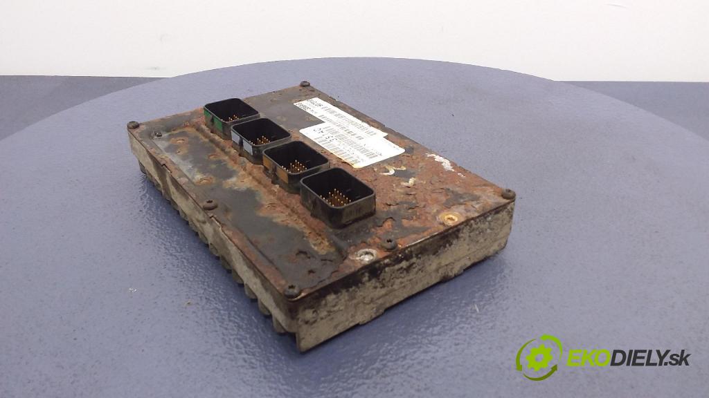 Chrysler Pacifica 2004 řídící jednotka Motor: P04748351AC