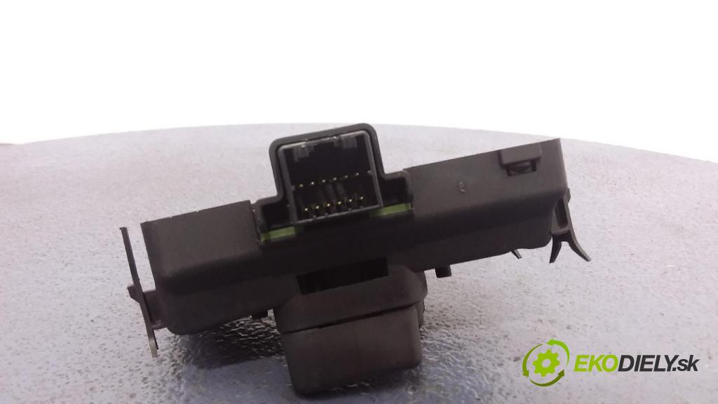 Chrysler Pacifica 2004 prepínač Foto: 0XH11