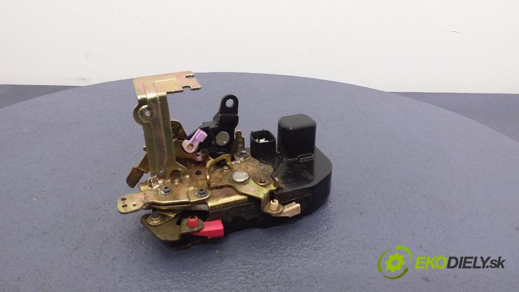 Chrysler Pacifica 2004 zámok dvere Predné Vľavo: 01