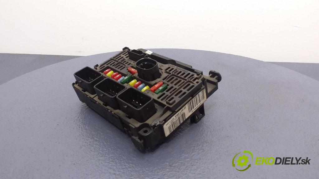 Citroen C5 2005 skrinka Poistky: 9657718780