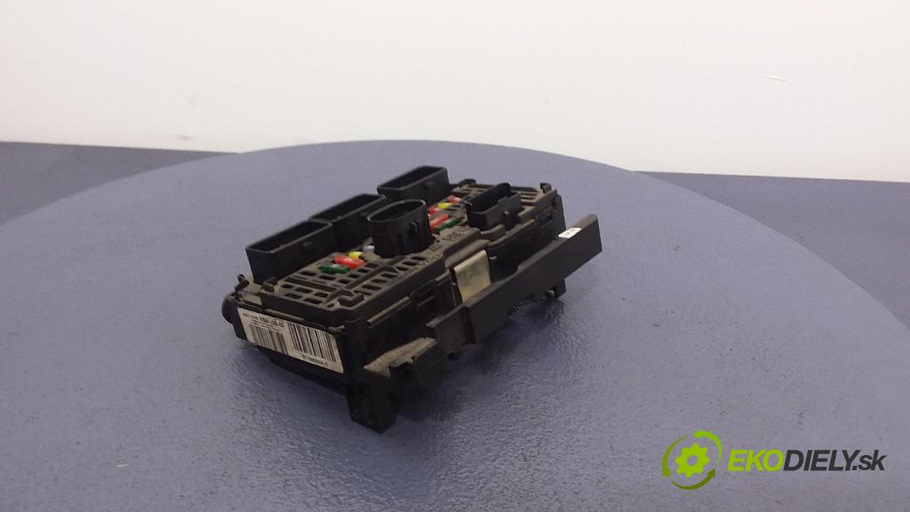 Citroen C5 2005 skrinka Poistky: 9657718780