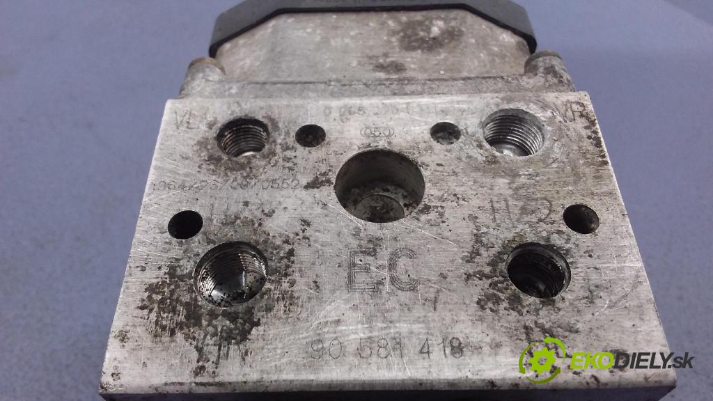 Opel Zafira-a 1999 čerpadlo ABS x 90581418