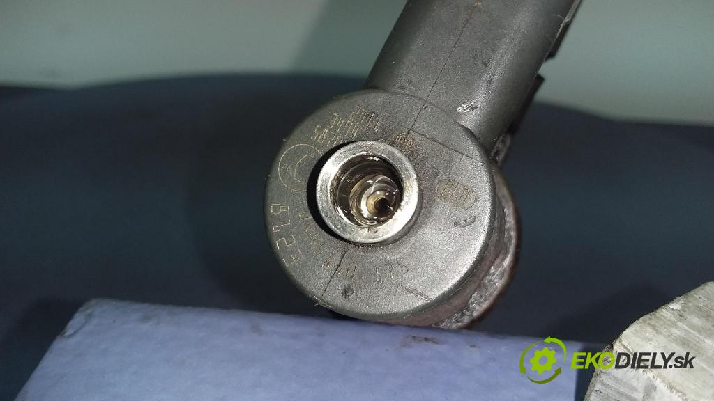 Opel Astra 2005 vstrek 0445116175