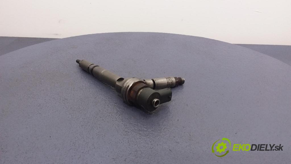 Opel Astra 2005 vstrek 0445116175