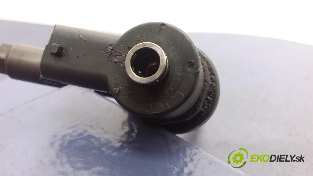 Opel Astra 2005 vstřikovač 0445116175