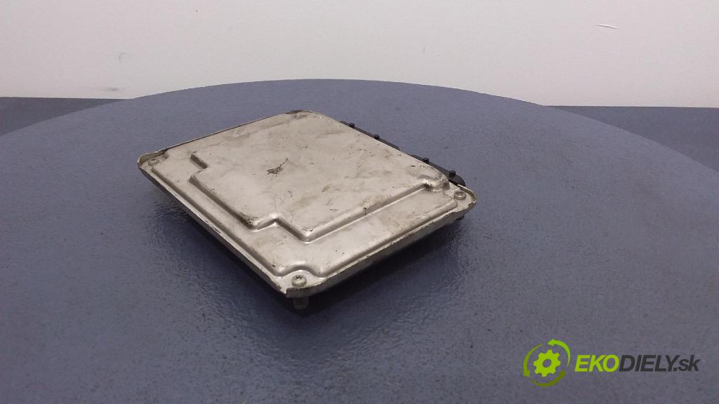 Ford Galaxy 2003 riadiaca jednotka Motor: 038906019LD