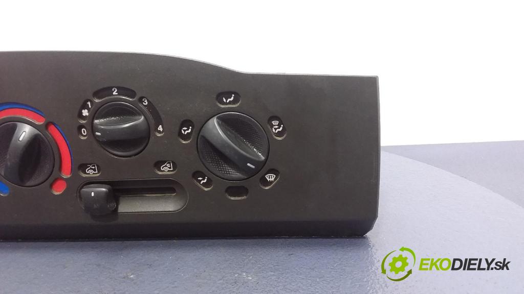 Iveco Daily 2003 prepínač Klimatizácia: Prúd vzduchu: 01