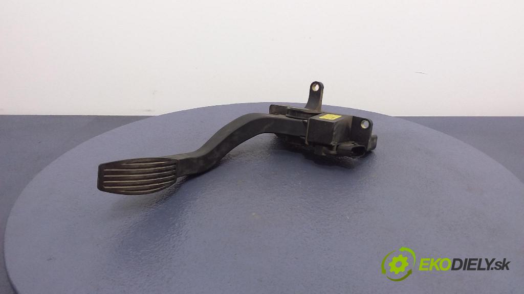 Iveco Daily 2003 pedal Plyn: 504061734