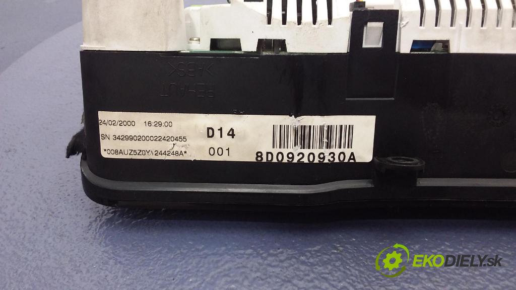 Audi A4 2000 prístrojovka/ budíky 8D0920930A