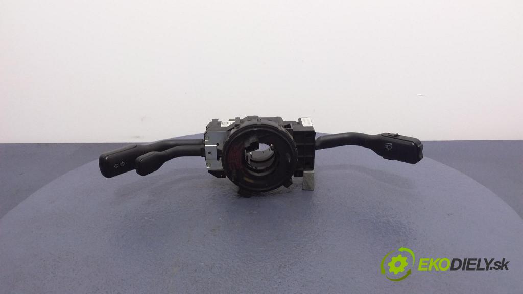 Audi A4 2000 prepínač Komplex: 4D0953513D