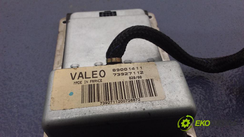 Audi A4 2000 střídač: 89001411