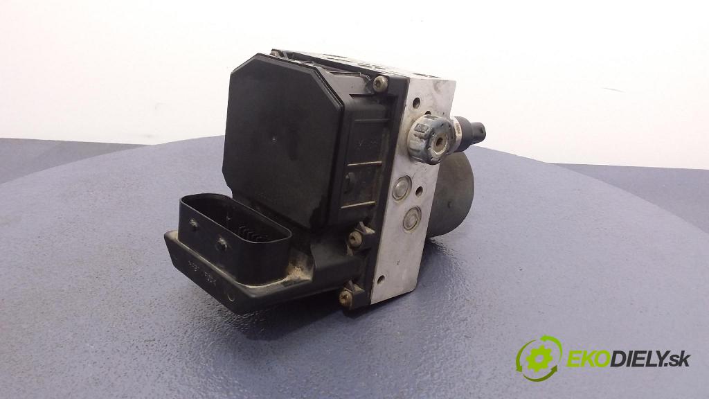 Audi A4 2001 čerpadlo ABS x 8E0614517